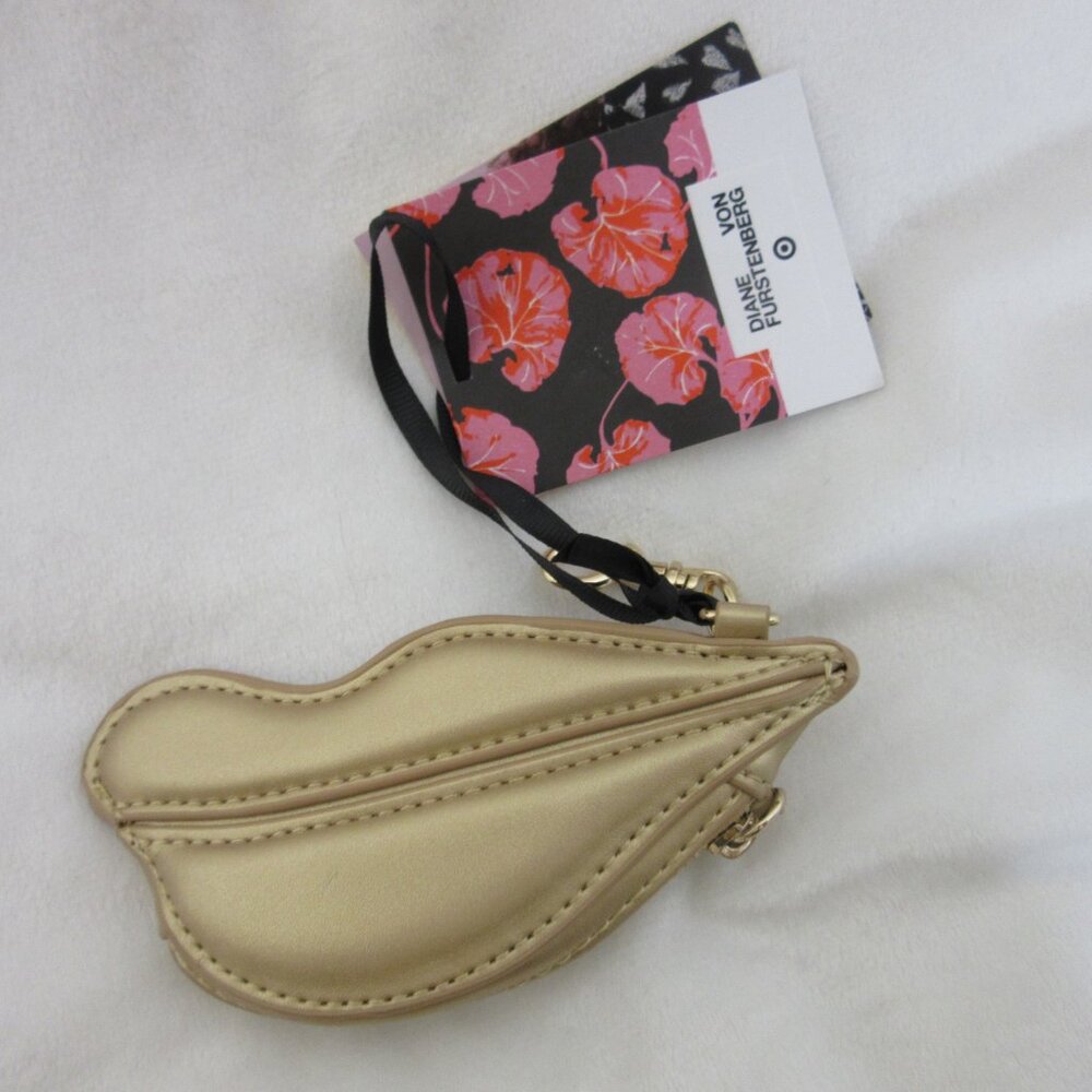 Diane Von Furstenberg Gold Lips Coin Pouch Keychain Fob Lipstick Case NWT